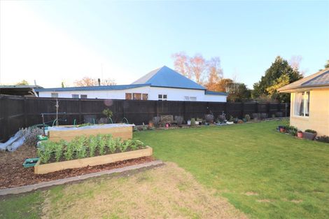 Photo of property in 18 Broad Street, Southbridge, 7602