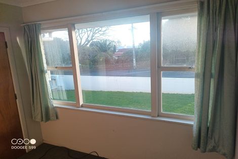 Photo of property in 2/25a Mount Albert Road, Mount Albert, Auckland, 1025