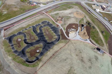 Photo of property in 9 Plough Street, Jacks Point, 9371