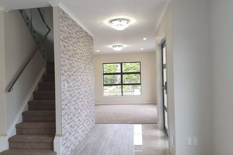 Photo of property in 38 Drumbuoy Drive, Flat Bush, Auckland, 2019