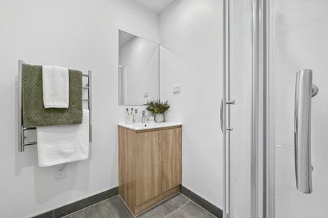 Photo of property in 5/3 Derrett Place, Mangere Bridge, Auckland, 2022
