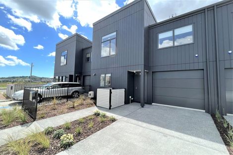 Photo of property in 27 Whimbrel Road, Flat Bush, Auckland, 2019