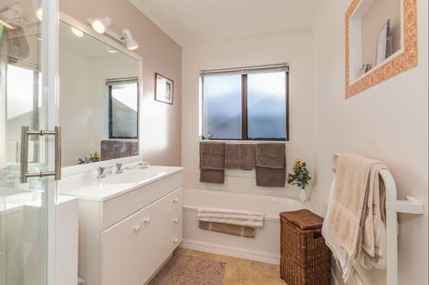 Photo of property in 7 Rangitane Grove, Waitarere Beach, Levin, 5510