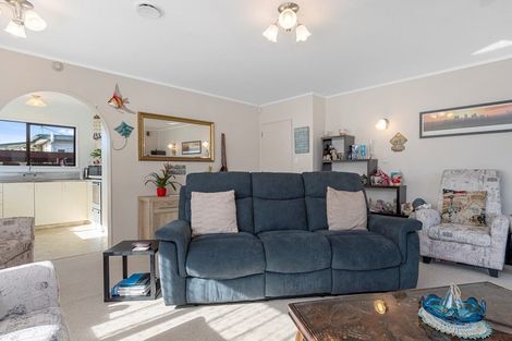 Photo of property in 63a Pemberton Crescent, Greerton, Tauranga, 3112