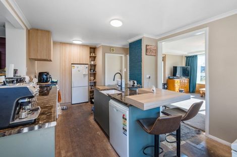 Photo of property in 12 Welles Street, Ranfurly, 9332