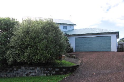 Photo of property in 2 Bluestone Rise, Rosedale, Auckland, 0632