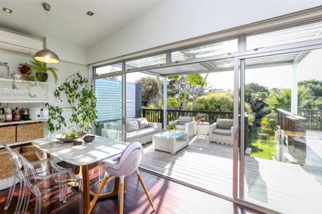 Photo of property in 8 Gaine Street, New Plymouth, 4310