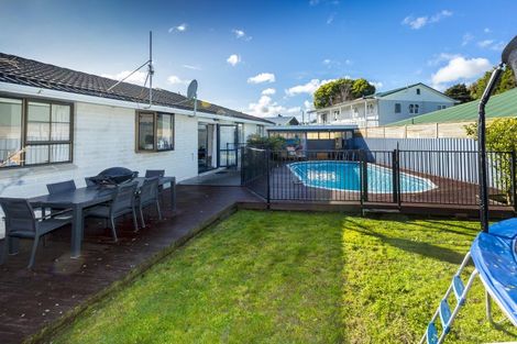 Photo of property in 18d Arnot Avenue, Clouston Park, Upper Hutt, 5018