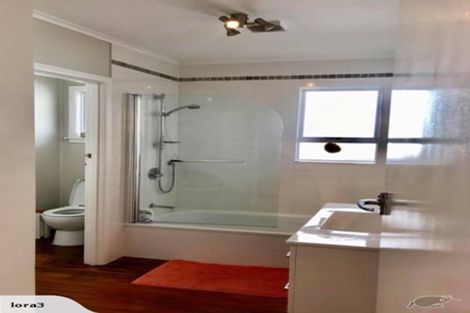 Photo of property in 29 Glenview Road, Glen Eden, Auckland, 0602