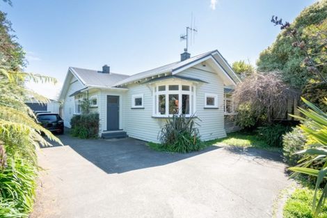 Photo of property in 253 College Street, West End, Palmerston North, 4412
