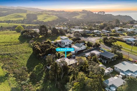 Photo of property in 74 Bays Road, Orere Point, Papakura, 2585