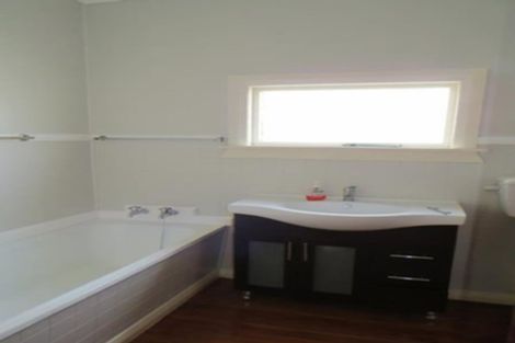 Photo of property in 2 Peace Avenue, Moturoa, New Plymouth, 4310