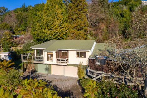 Photo of property in 11 Cherry Lane, Acacia Bay, Taupo, 3330