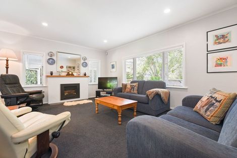 Photo of property in 5 Vectis Road, Hillcrest, Hamilton, 3216