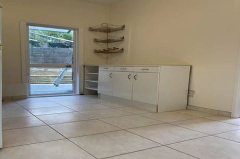 Photo of property in 31 Sequoia Place, Sunnynook, Auckland, 0620