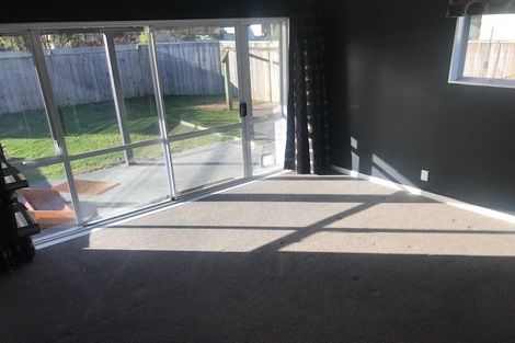 Photo of property in 2 Travis Street, Taradale, Napier, 4112