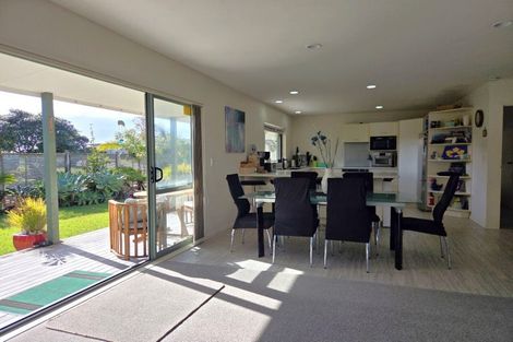 Photo of property in 105 Castle View Road, Matarangi, Whitianga, 3592