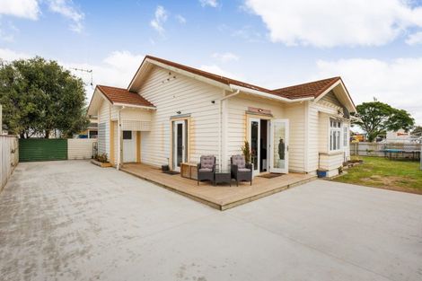 Photo of property in 11 East Street, Feilding, 4702