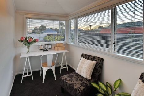 Photo of property in 70 Barrington Street, Somerfield, Christchurch, 8024