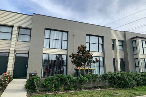 Photo of property in 12 Rere Close, Takanini, 2112