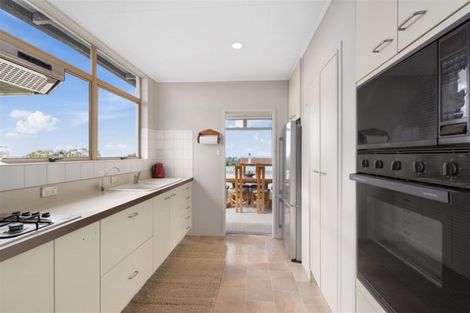 Photo of property in 1/30 Summit Drive, Torbay, Auckland, 0630