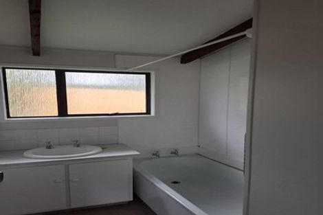 Photo of property in 2/8 Ambury Road, Mangere Bridge, Auckland, 2022