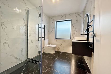 Photo of property in 2b Marina Road, Torbay, Auckland, 0630