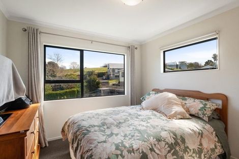 Photo of property in 11 Pohutukawa Drive, Athenree, Katikati, 3177