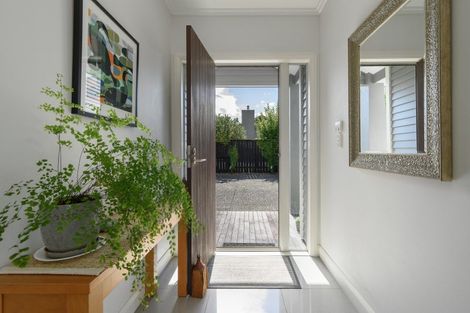 Photo of property in 21 Redhaven Place, Bethlehem, Tauranga, 3110