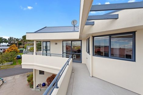 Photo of property in 18 Claydon Place, Ohope, 3121