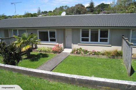 Photo of property in 2/10 Agincourt Street, Glenfield, Auckland, 0629