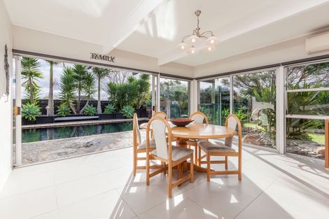Photo of property in 59 Mcfadzean Drive, Blockhouse Bay, Auckland, 0600