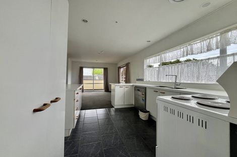 Photo of property in 103b Redoubt Road, Goodwood Heights, Auckland, 2105