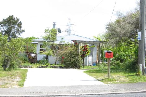 Photo of property in 35 Riverhead Road, Kumeu, 0810