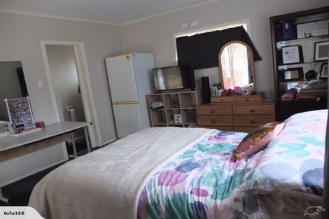 Photo of property in 91 Stottholm Road, Titirangi, Auckland, 0604