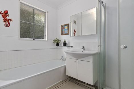 Photo of property in 72b Oakfield Crescent, Pukete, Hamilton, 3200