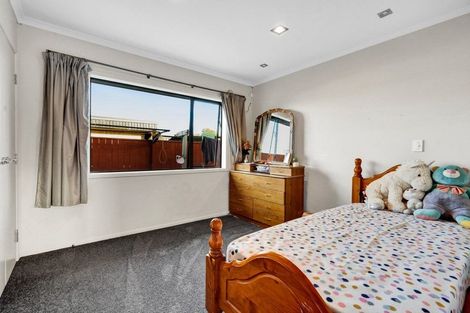 Photo of property in 5d James Drive, Bell Block, New Plymouth, 4312