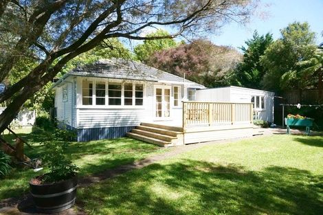 Photo of property in 35 Birdwood Road, Swanson, Auckland, 0612