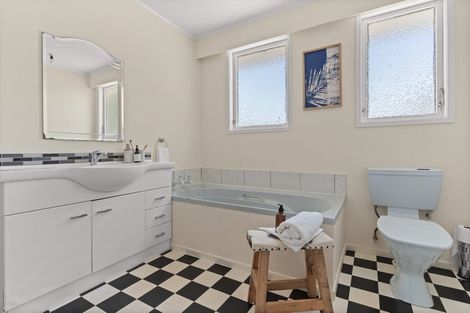 Photo of property in 33 Daniell Street, Solway, Masterton, 5810