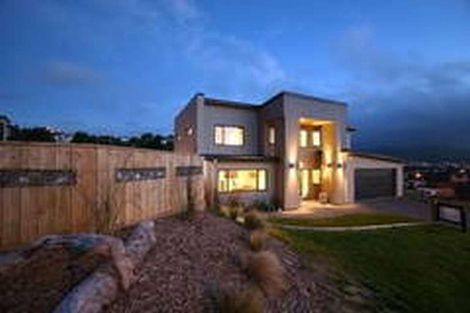 Photo of property in 4 Abel Glen, Aotea, Porirua, 5024