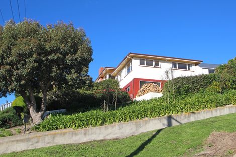 Photo of property in 12 Selwyn Street, South Hill, Oamaru, 9400