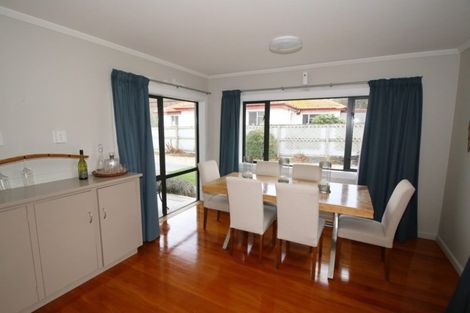 Photo of property in 3 Price Street, Waimate, 7924