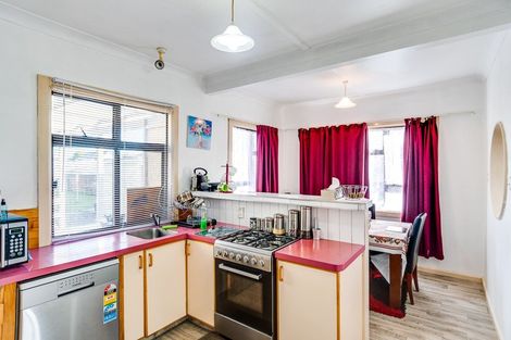 Photo of property in 415 Massey Street, Akina, Hastings, 4122