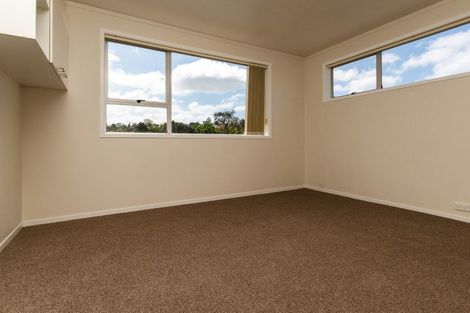 Photo of property in 1/18 Sealy Road, Torbay, Auckland, 0630