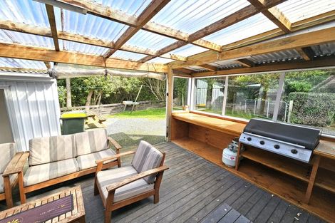 Photo of property in 13 Kowhai Street, Kaka Point, 9271