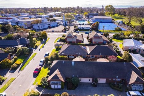 Photo of property in 1/5 Cottesmore Close, Burnside, Christchurch, 8053