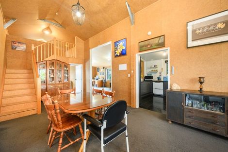 Photo of property in 21 Sutherland Road, Sanson, Palmerston North, 4479