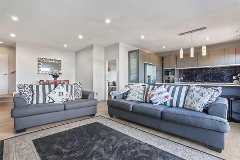 Photo of property in 238 Sturges Road, Henderson, Auckland, 0612