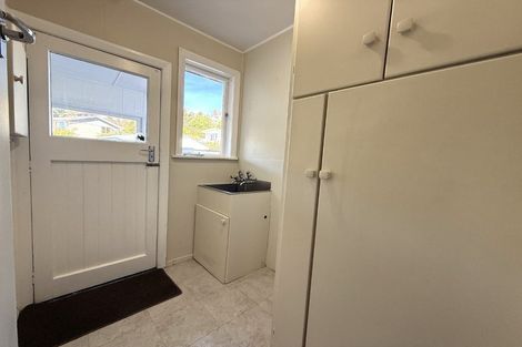 Photo of property in 6 Cornwall Street, Picton, 7220