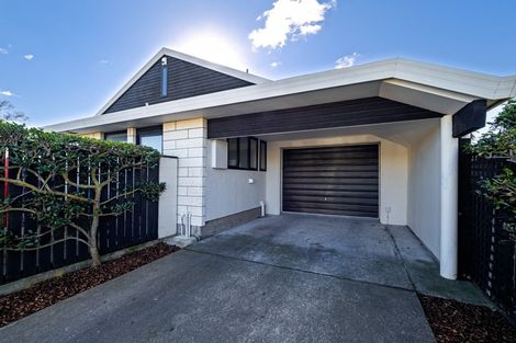 Photo of property in 2/100 Proctor Street, Papanui, Christchurch, 8053